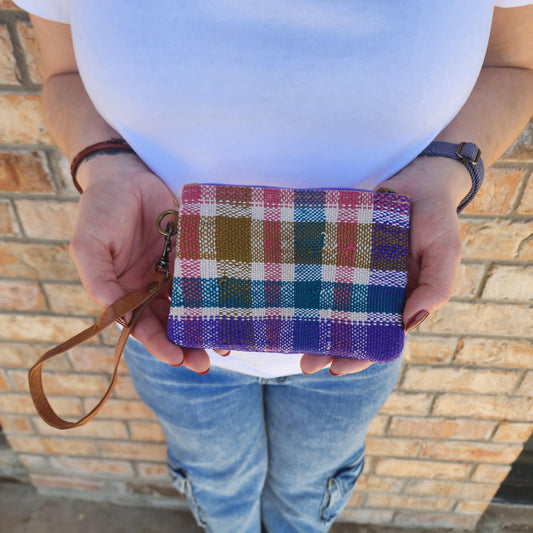 Vintage Moroccan Blanket Wristlet: Boho Coin Purse & Card Wallet for Bohemian Fashion Enthusiasts