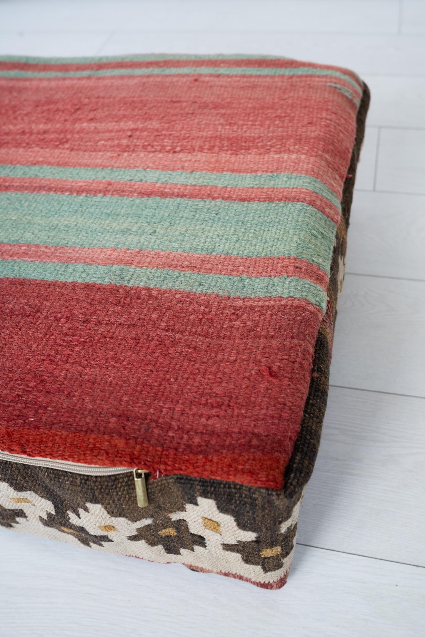 Handmade Moroccan Wool Pouf Floor Cushion Boho Ottoman Pet Bed and Meditation Seat