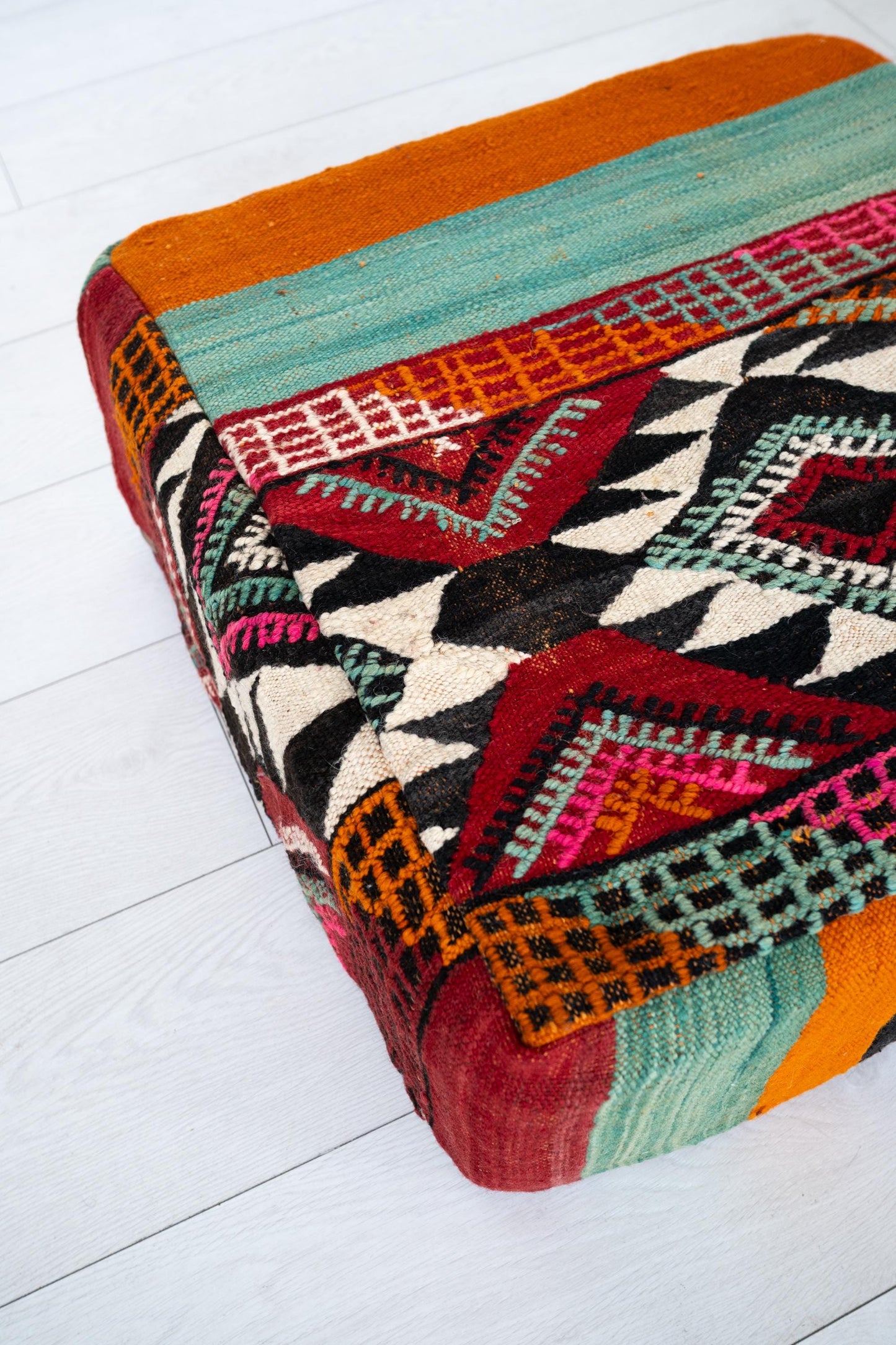Handmade Moroccan Wool Pouf Floor Cushion Boho Ottoman Pet Bed and Meditation Seat