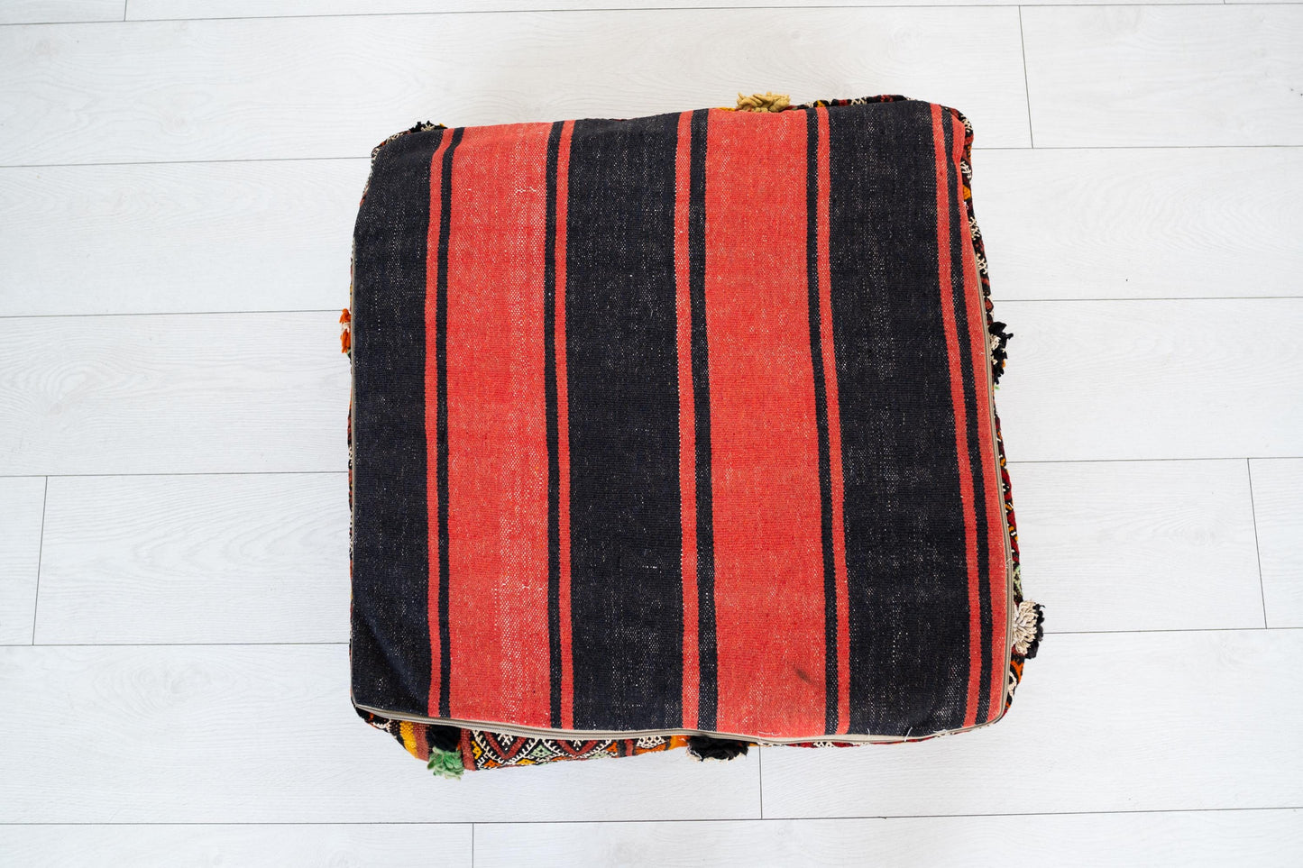 Handmade Moroccan Wool Pouf Floor Cushion Boho Ottoman Pet Bed and Meditation Seat