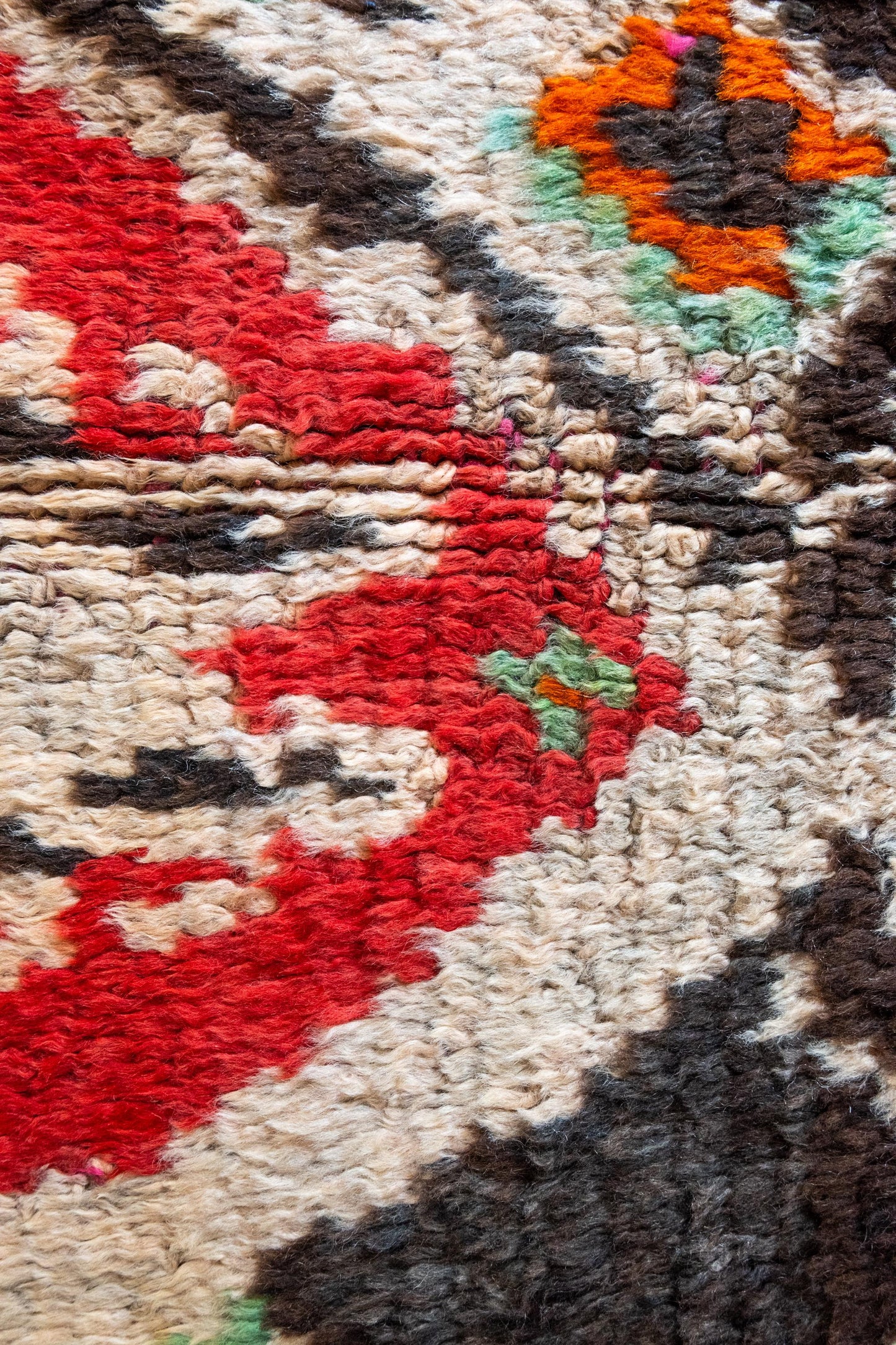 Moroccan Boujaad Accent Rug: Handcrafted Geometric Pattern for Bohemian Decor, Southwestern Style