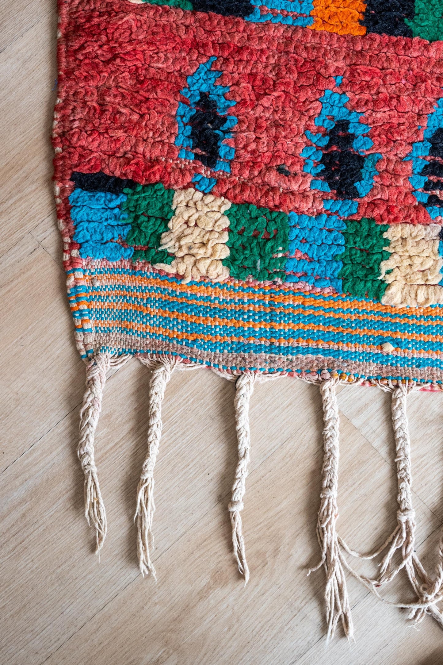 Vibrant Moroccan Runner: Eclectic Home Decor, Artisan-Made Geometric Pattern for Contemporary Interiors