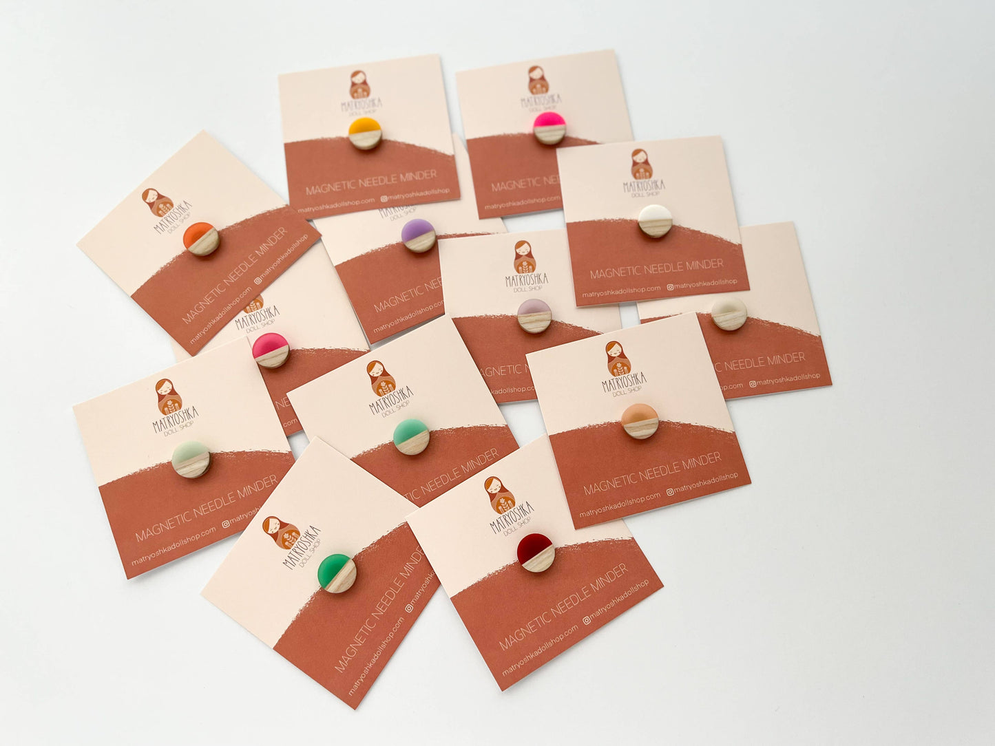 Circle magnetic needle minder