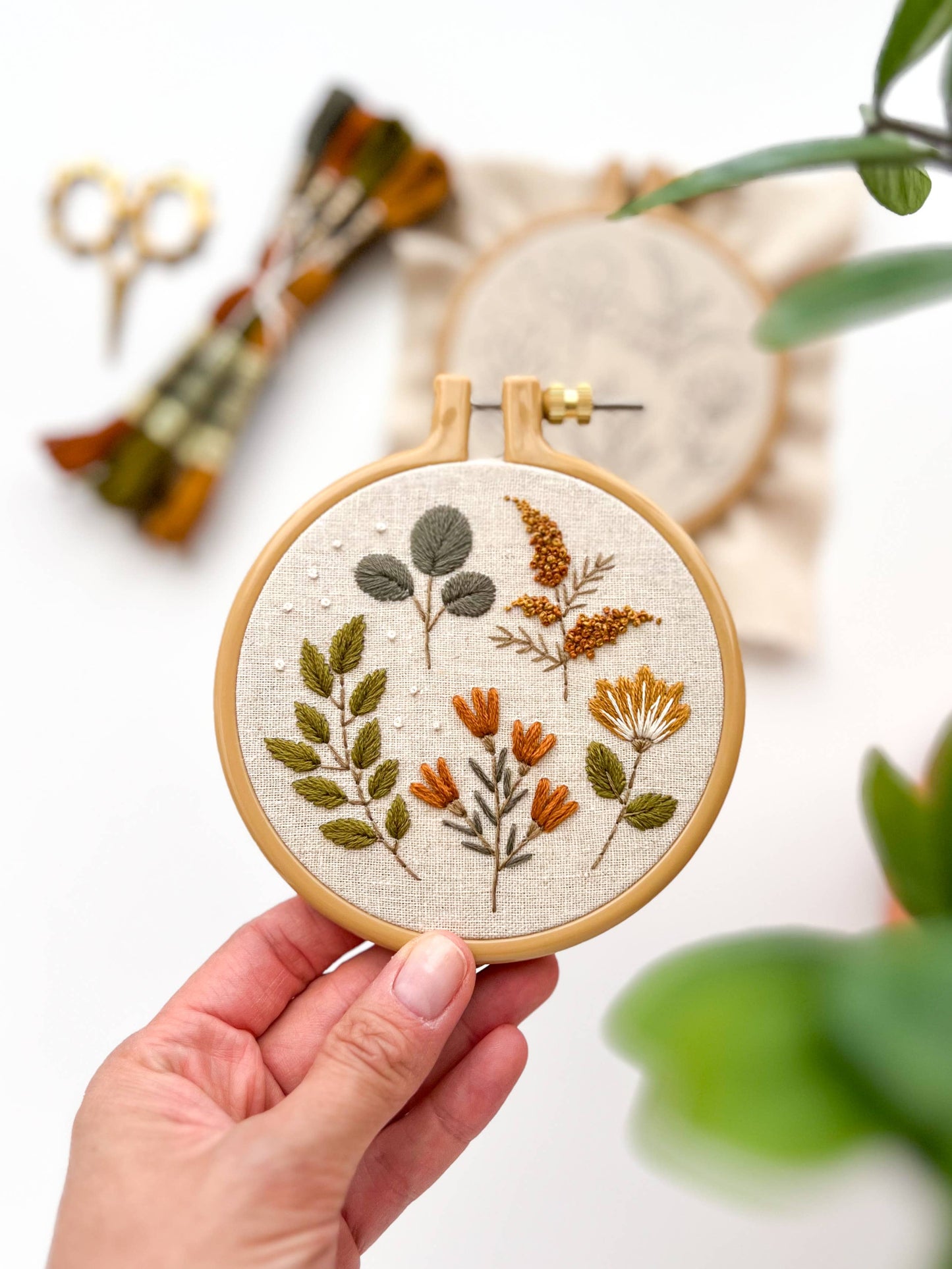 Botanical Embroidery DIY Kit