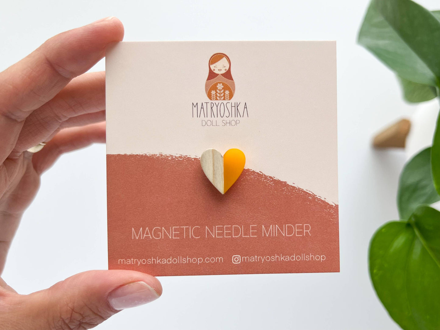 Heart Magnetic Needle Minder