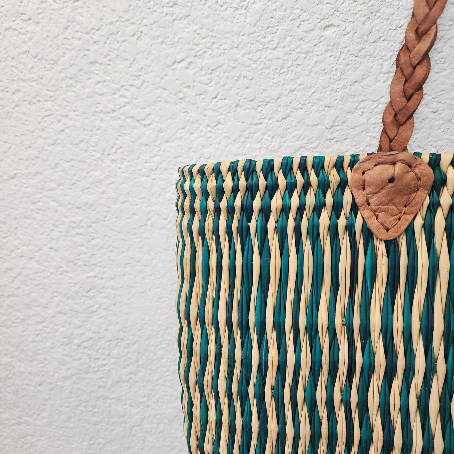 Vibrant Handwoven Moroccan Reed Basket - Essaouira Crafted Farmers Market Tote - African Shopping Carrier