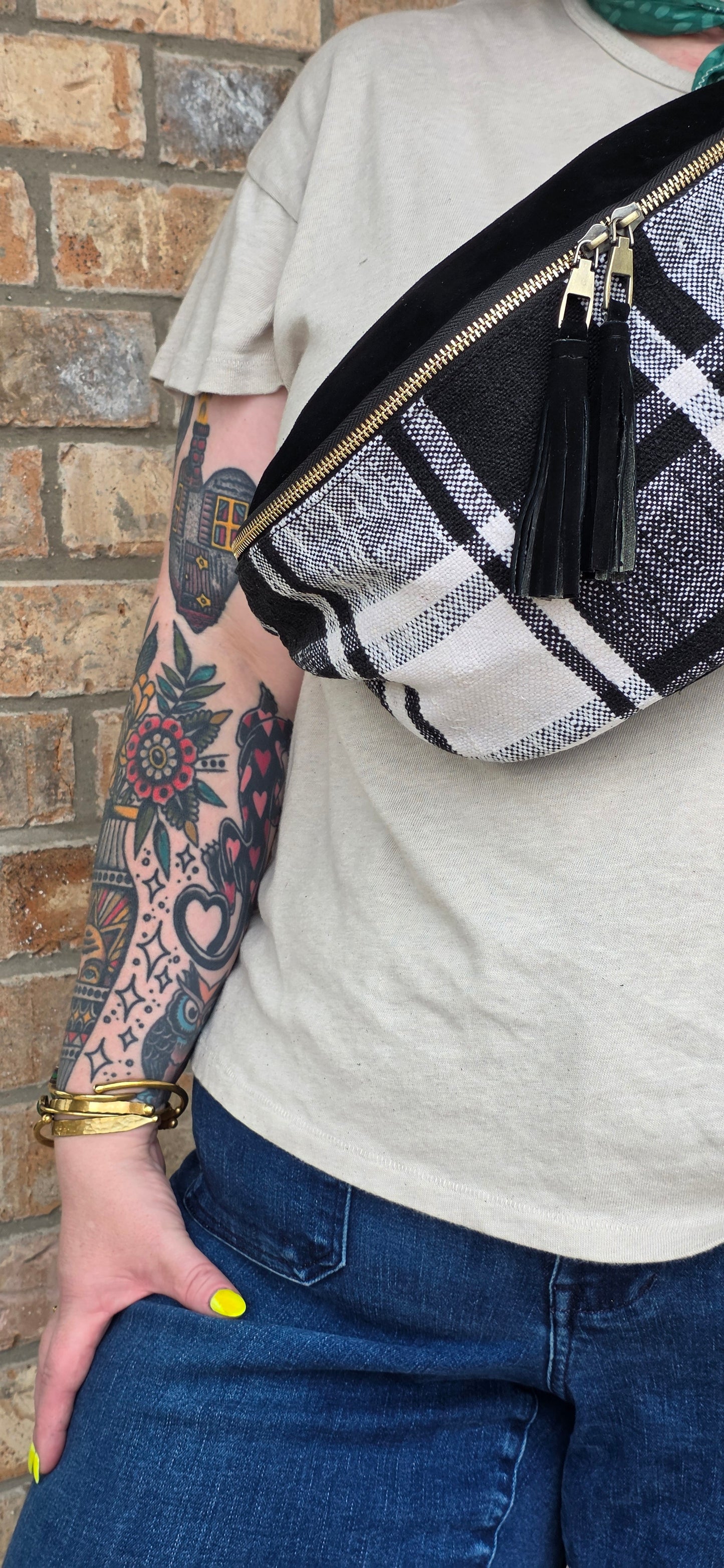 One‑of‑a‑Kind Moroccan Blanket Bum Bag – Upcycled Belt Bag with Contrasting Suede & Adjustable Strap (3 Colorways)